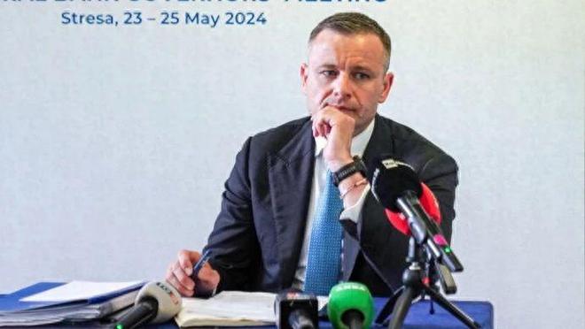 始悄悄掉头特朗普遭当头一棒pg电子试玩入口泽连斯基开(图2) 始悄悄掉头特朗普遭当头一棒pg电子试玩入口泽连斯基开(图2)